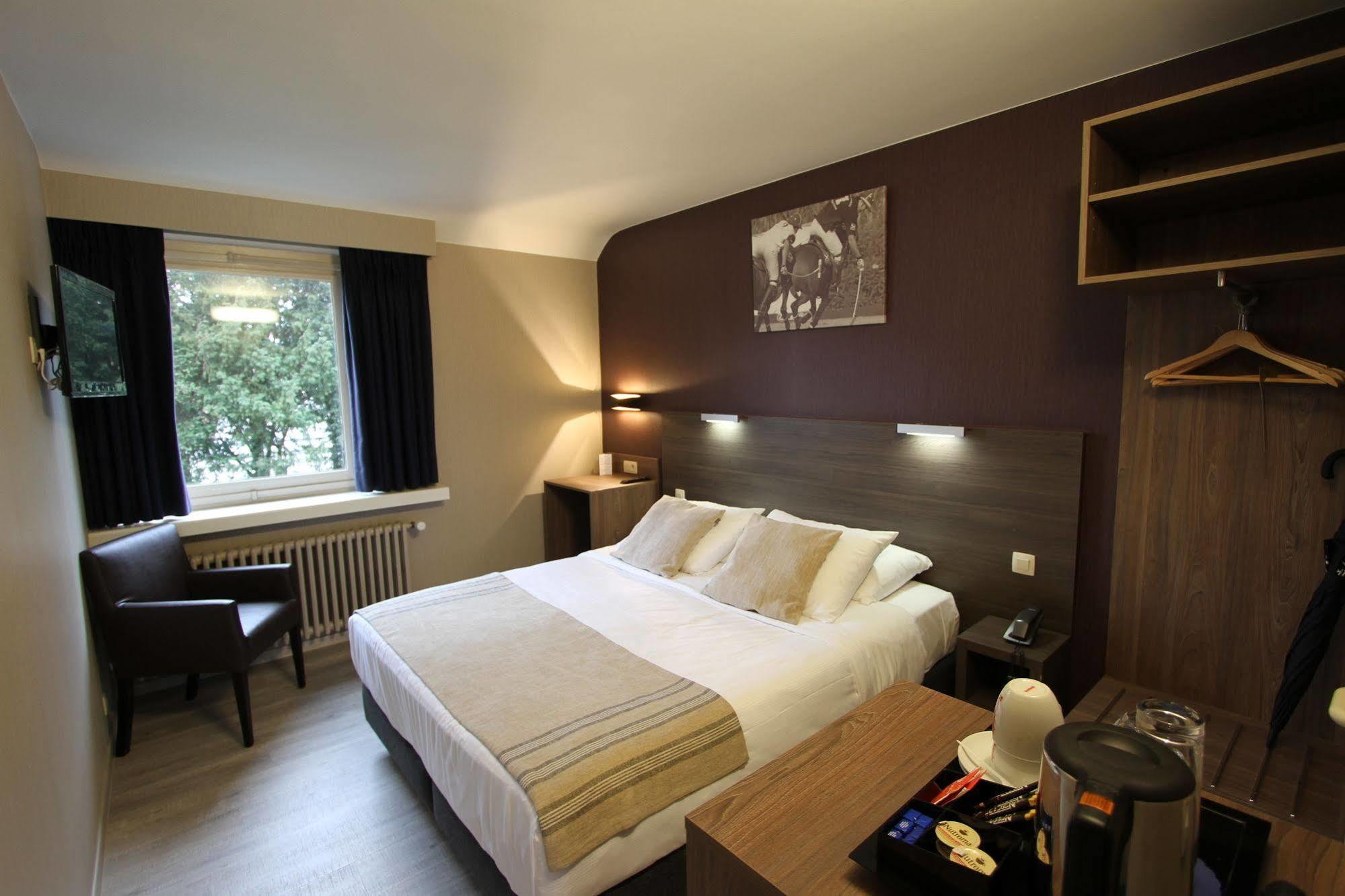 Hotel Auberge St. Pol Knokke-Heist Exterior foto